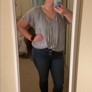 Old Navy flutter sleeve top